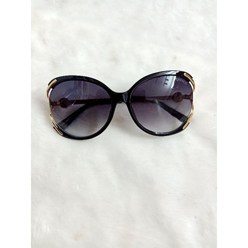 Tri ân khách hàng