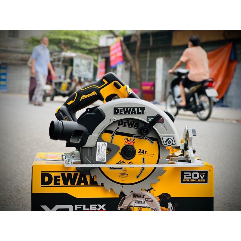MÁY CƯA ĐĨA DEWALT DCS573