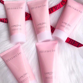 SỮA DƯỠNG THỂ THƠM HƯƠNG NƯỚC HOA LANCOME MIRACLE BODY LOTION