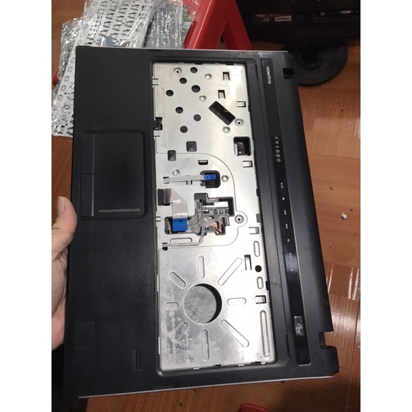 vỏ mặt CD laptop dell vostro 3400 thế hệ 1 cũ đẹp