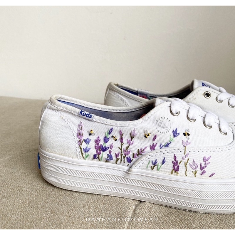 GIÀY CONVERSE THÊU TAY ĐỘC ĐÁO