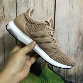 Giày Ultra Boost Hồng Đất
