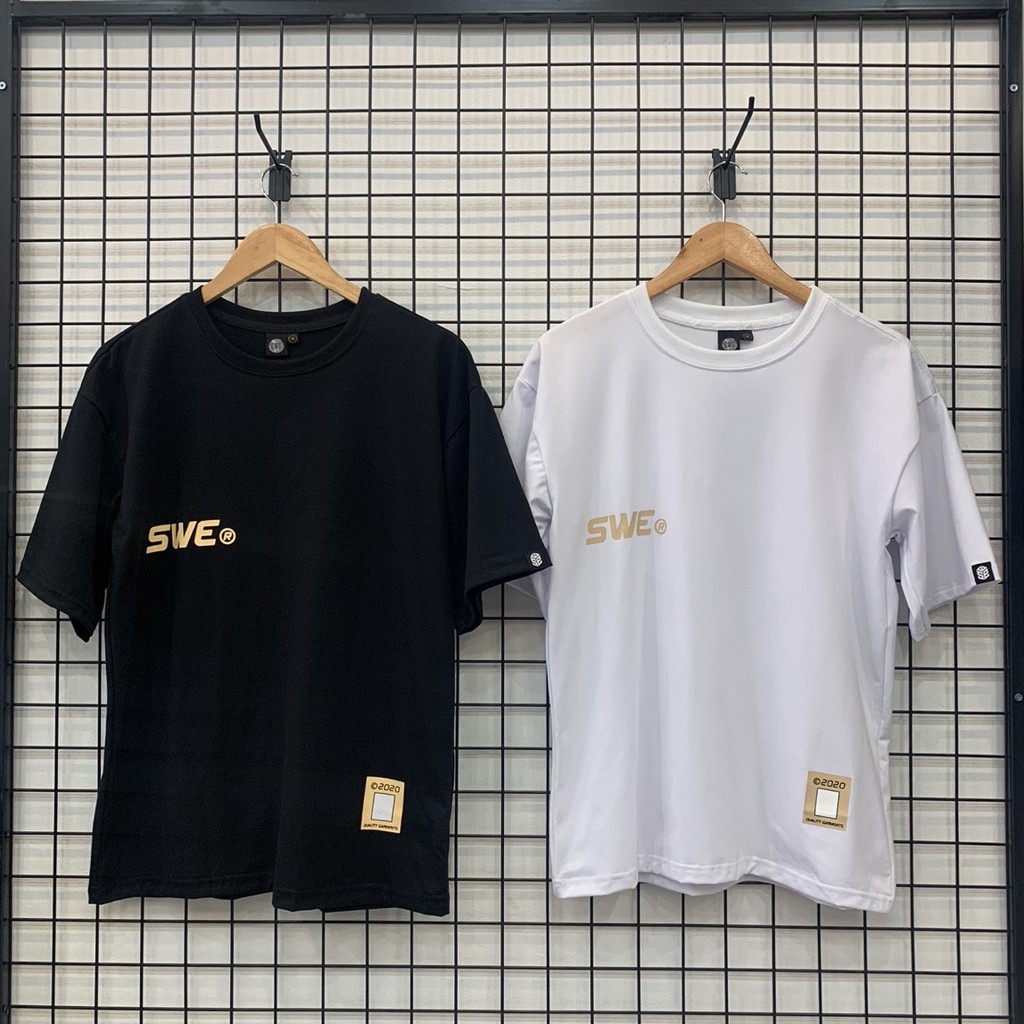 Áo thun tay lỡ form rộng SWE Mozzie Tee, hình in to và cực đẹp, có logo SWE ở tay, phong cách Unisex AL38 | BigBuy360 - bigbuy360.vn