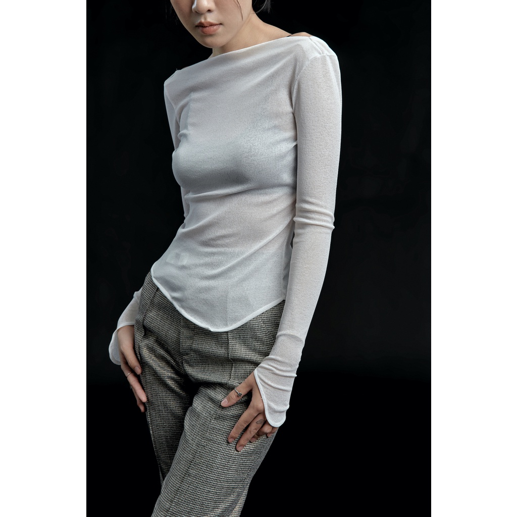 CHEN - ÁO TRẮNG TAY DÀI DÁNG ÔM CỔ THUYỀN HỞ LƯNG VẢI XUYÊN THẤU - 112132 (CRISP LONGSLEEVE IN WHITE) | BigBuy360 - bigbuy360.vn