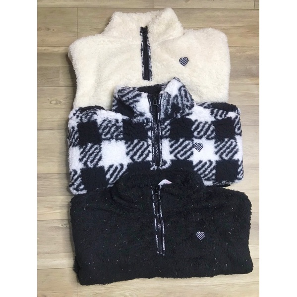 Áo lông mềm Justice