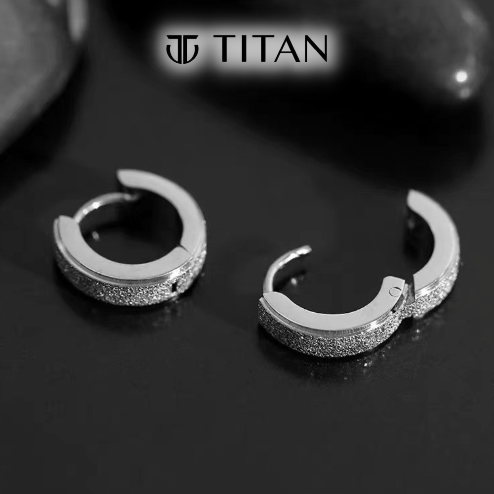 Khuyên tai nam tròn unisex, bông tai đính đá kim cương cực đẹp, khuyên xỏ tai kẹp vành tai 2 màu trắng đen TITAN Shop
