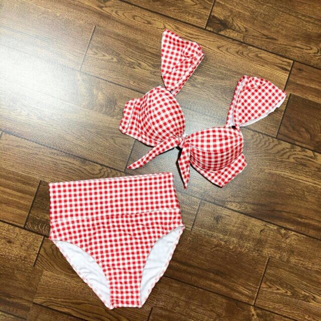 Bikini caro đỏ cánh tiên