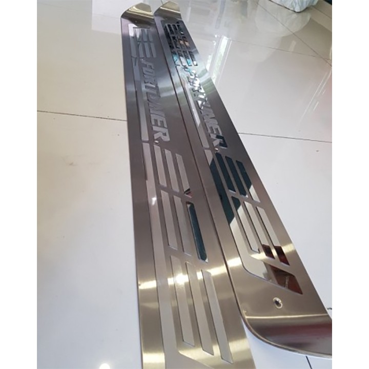 Ốp Bậc Lên Xuống - Ốp Bệ Bước Chân INOX Cao Cấp Dành Cho Xe Toyota Fortuner