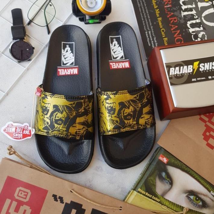 Giày Sandal Vans Marvel Thời Trang Dạo Phố Năng Động 014047