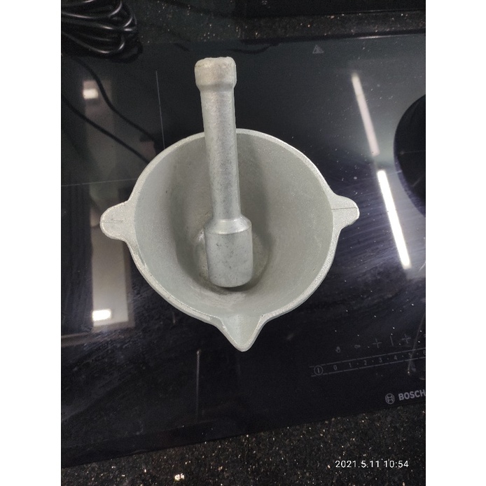 Bộ chày cối bằng gang trắng đúc nguyên khối, hàng dày dặn, loại 1