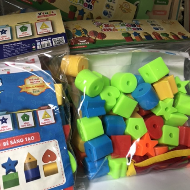 Xâu Dây Mầm Non_Đồ Chơi Nhựa An Toàn_Luồn Hạt Rèn Kỹ Năng Khéo Léo Cho Bé