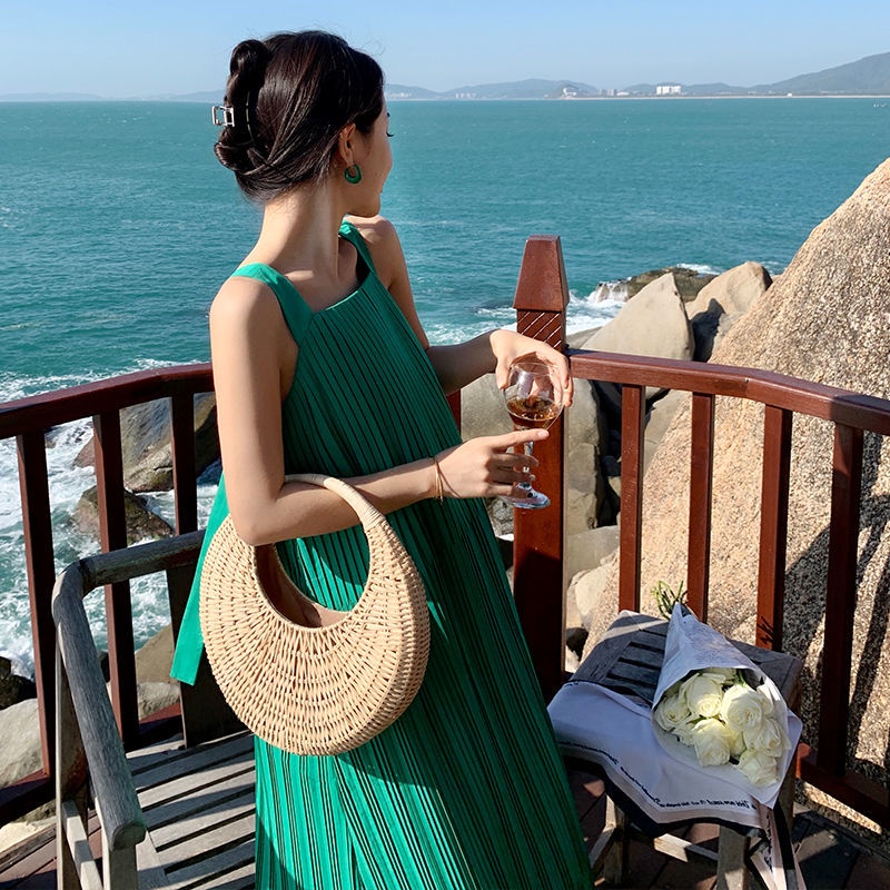 Váy Rộng Không Tay Với Thời Trang Thanh Lịch