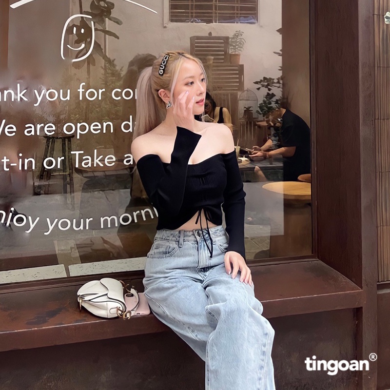 TINGOAN®  - Áo len xù trắng trễ vai rút dây tay dài sẻ vạt LUCIA TOP/WH