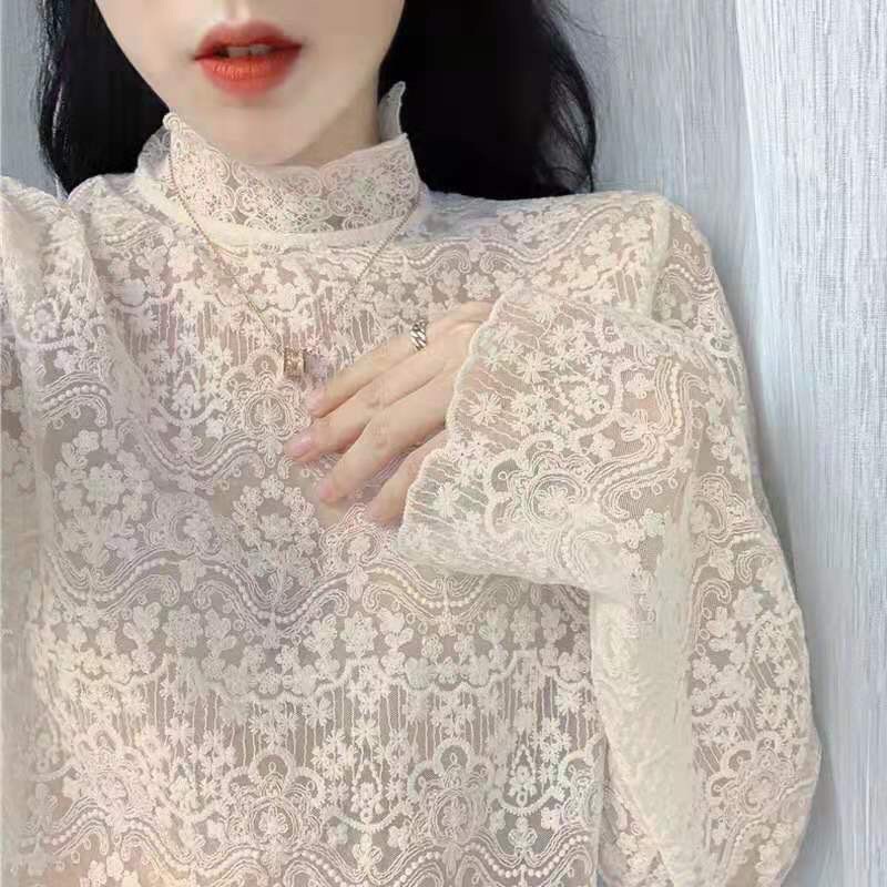 Áo ren cổ tàu tay loe