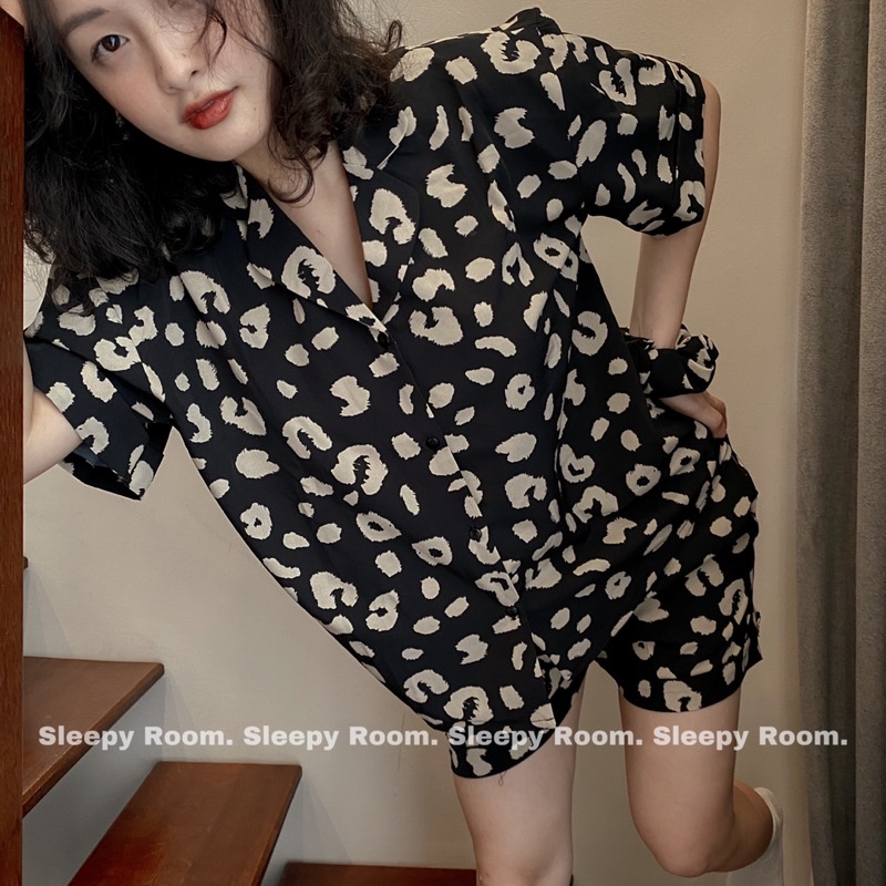 Đồ ngủ nữ Pyjama DA BÁO ĐEN Lụa hàn Cao cấp SLEEPY ROOM Xuân hè Cộc tay
