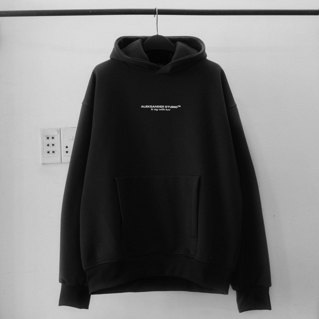 ÁO HODDIE BASIC UNISEX MÀU ĐEN FORM BOXY | ALEKSTUDIO