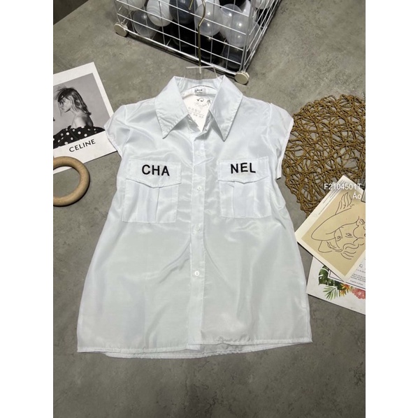 Áo sơ mi trắng hai túi sát nách!