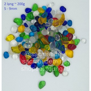 Sỏi thủy tinh / cát thủy tinh trong suốt lẫn nhiều màu trang trí trong lọ hoa, kích thước 5 - 9mm, 2 lạng (200g)