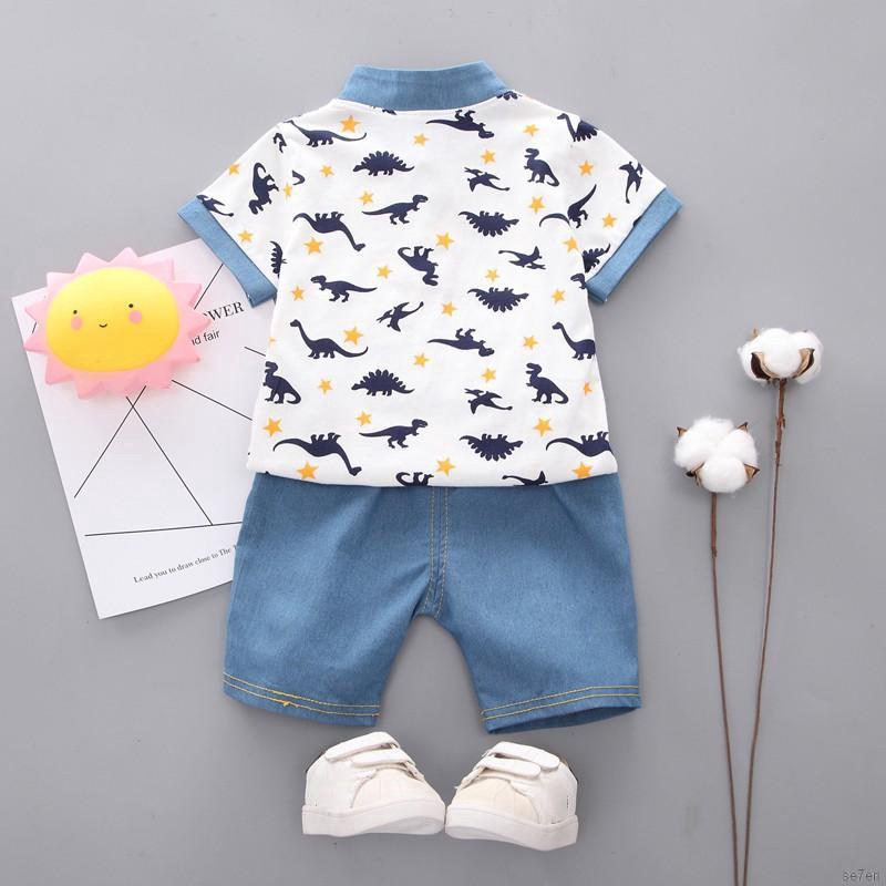 Bộ áo thun tay ngắn in hình khủng long và quần đùi dành cho bé trai
