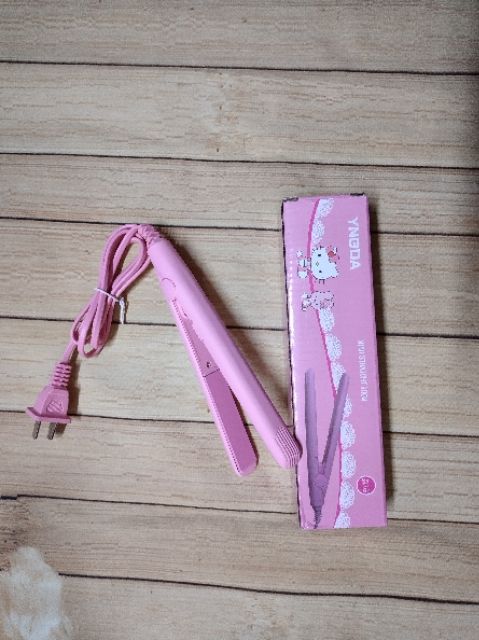 Máy là tóc hello kitty