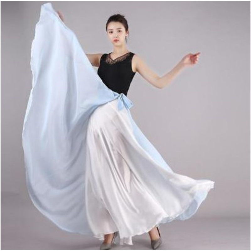 Váy 720 độ 2 màu buộc dây