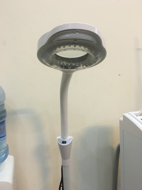 Đèn lup led soi da