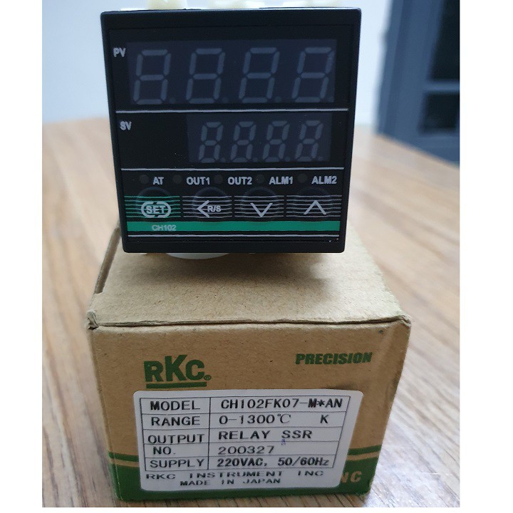 Đồng hồ nhiệt RKC REX-CH102FK07-M*AN đầu ra rơle/SSR