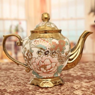 ( có sẵn) Bộ ấm chén hoa mạ vàng