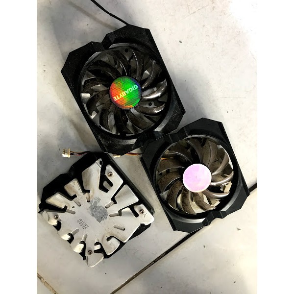 Fan quạt tản nhiệt giga 730 2gd5