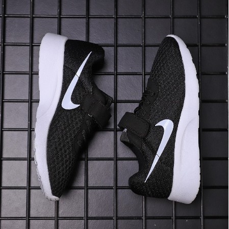 Giày Thể Thao Nike Roshe Run Đế Mềm Chống Trượt Chất Lượng Cao Cho Bé Trai