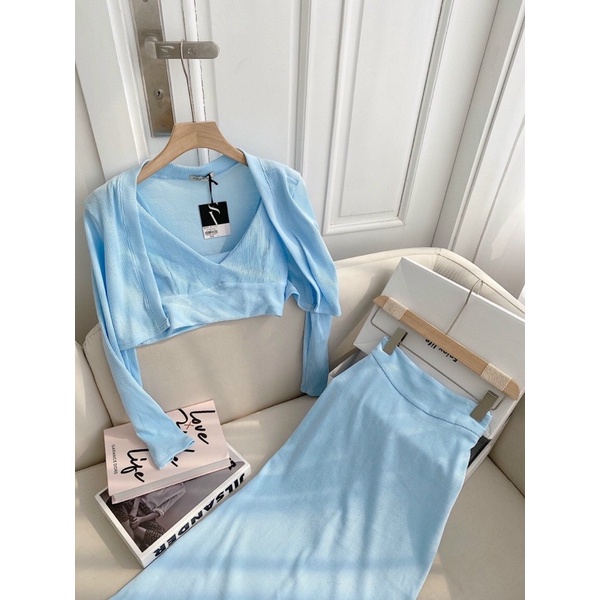 Set 3 món: khoác crop + crop 2s + chân váy midi