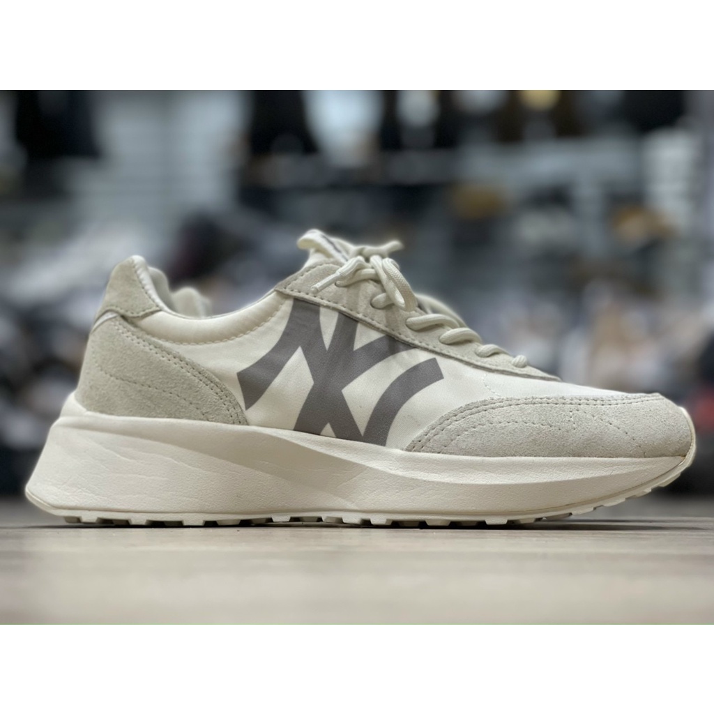 [CHÍNH HÃNG] - GIÀY MLB CHUNKY JOGGER NEW YORK YANKEES - *GREY* - Code: 32SHX1111