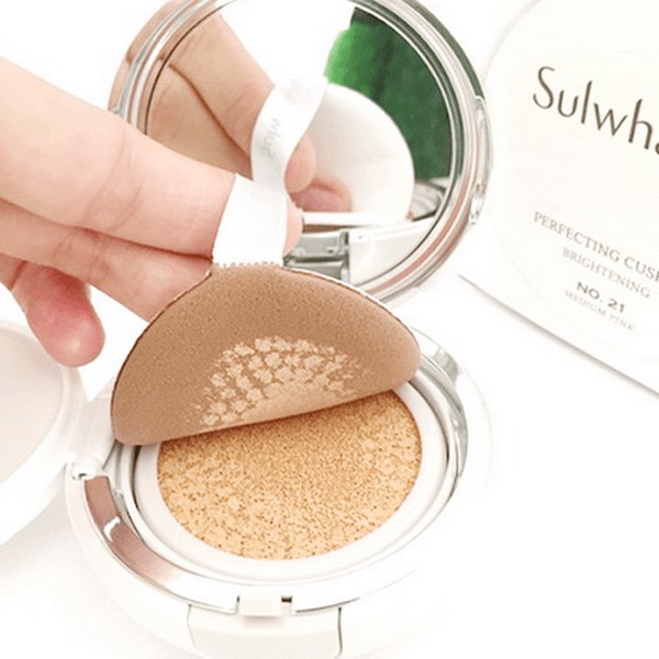 Phấn nước Sulwhasoo Perfecting Cushion Brightening SPF50+ PA+++ 30g( date:18/12/2021)