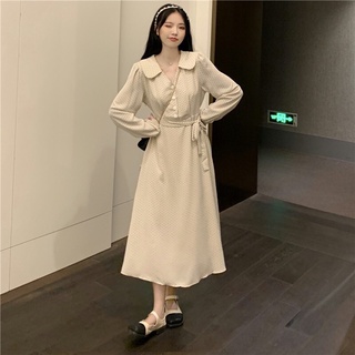 Váy tay dài chấm bi