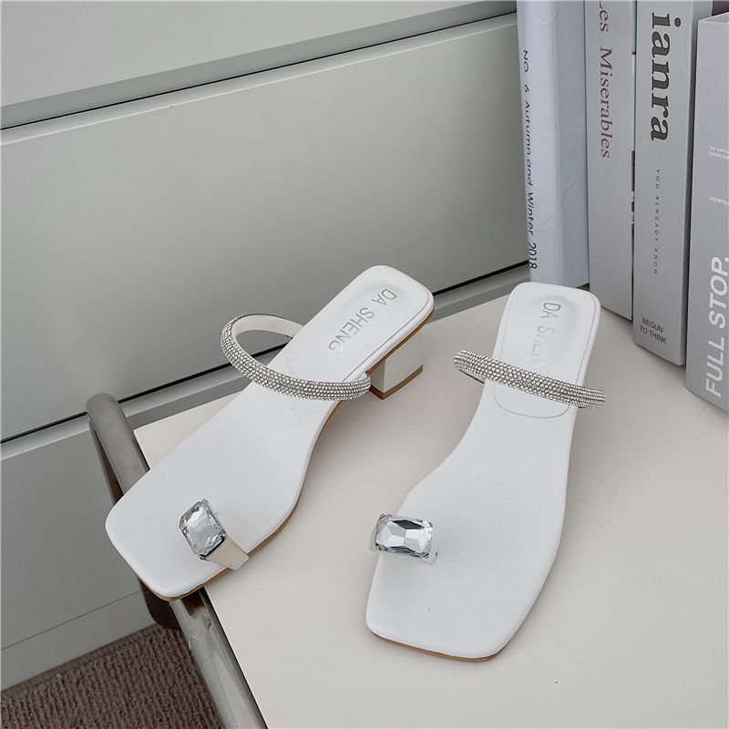 Dép Sandal Đế Dày Hở Ngón Đính Đá Phong Cách Mùa Hè Mới Dành Cho Nữ Dễ Phối Đồ