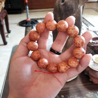 Vòng gỗ phong thuỷ tài lộc rver