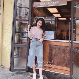 Set áo thun hồng nude chân váy jean xẻ kèm ảnh thật