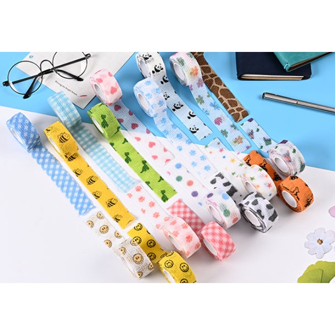 (Bản 2.5cm*dài 4.5m) 1 CUỘN NGẪU NHIÊN BĂNG DÍNH QUẤN TAY NHIỀU HỌA TIẾT DỄ THƯƠNG - QUẤN LÀ DÍNH - BĂNG DÍNH BẢO VỆ TAY