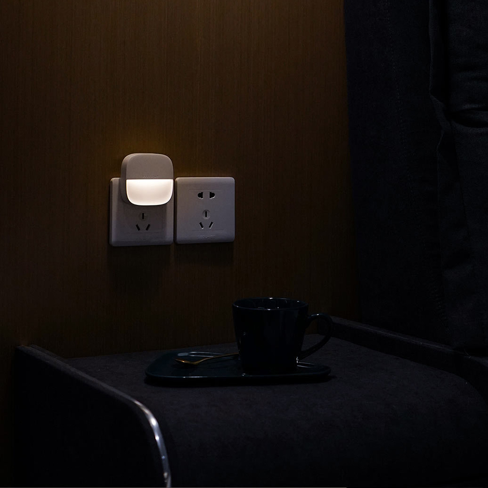 Cod Qipin Yeelight Plug-in Warm White LED Home Bedroom Control Sleep Bedside Night Light