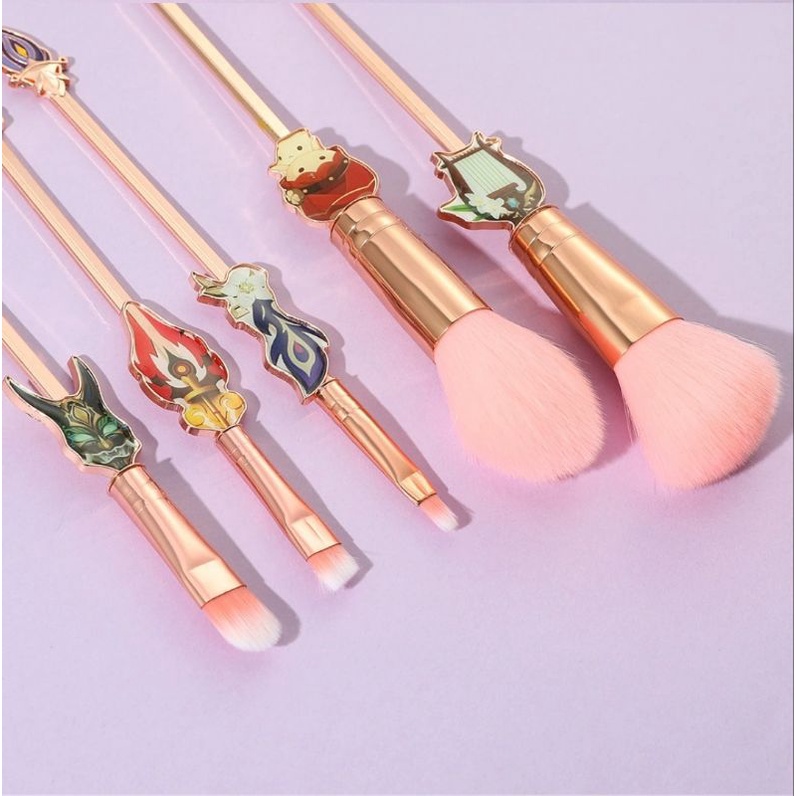 Cọ trang điểm hình vũ khí Genshin Impact