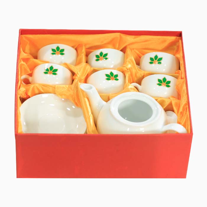 Dịch chiết Sâm Ngọc Linh K5 50ml – Hộp 10 chai | TẶNG: Bộ bình trà gốm Bát Tràng Sâm Ngọc Linh
