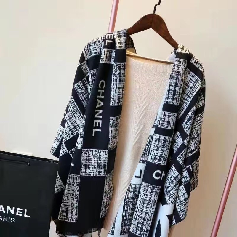 Khăn CHANEL hộp đầy đủ (Oder )