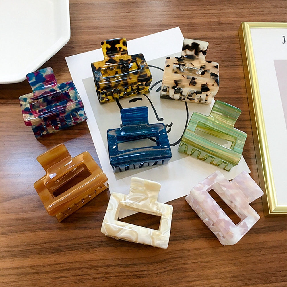 Kẹp tóc càng cua đơn giản thời trang cho nữ