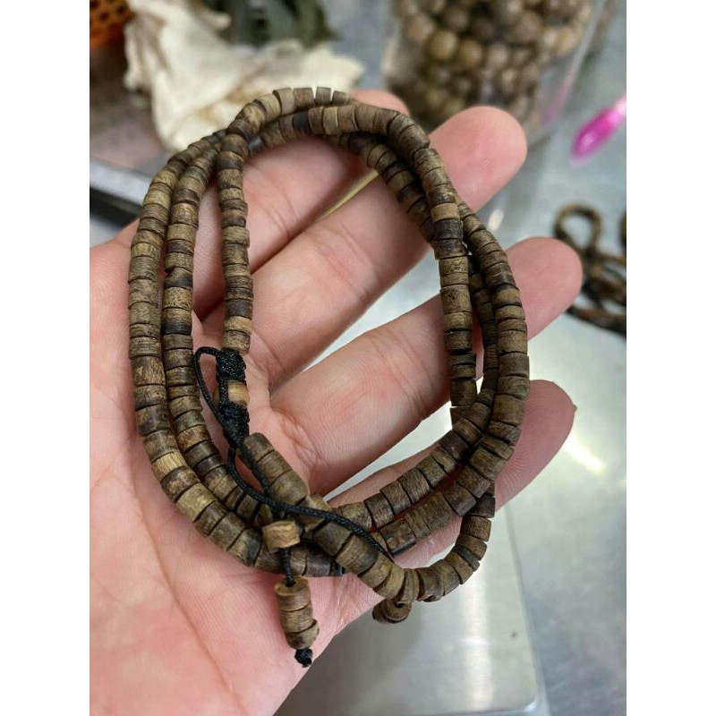 Chuỗi trầm hương philip  4mm