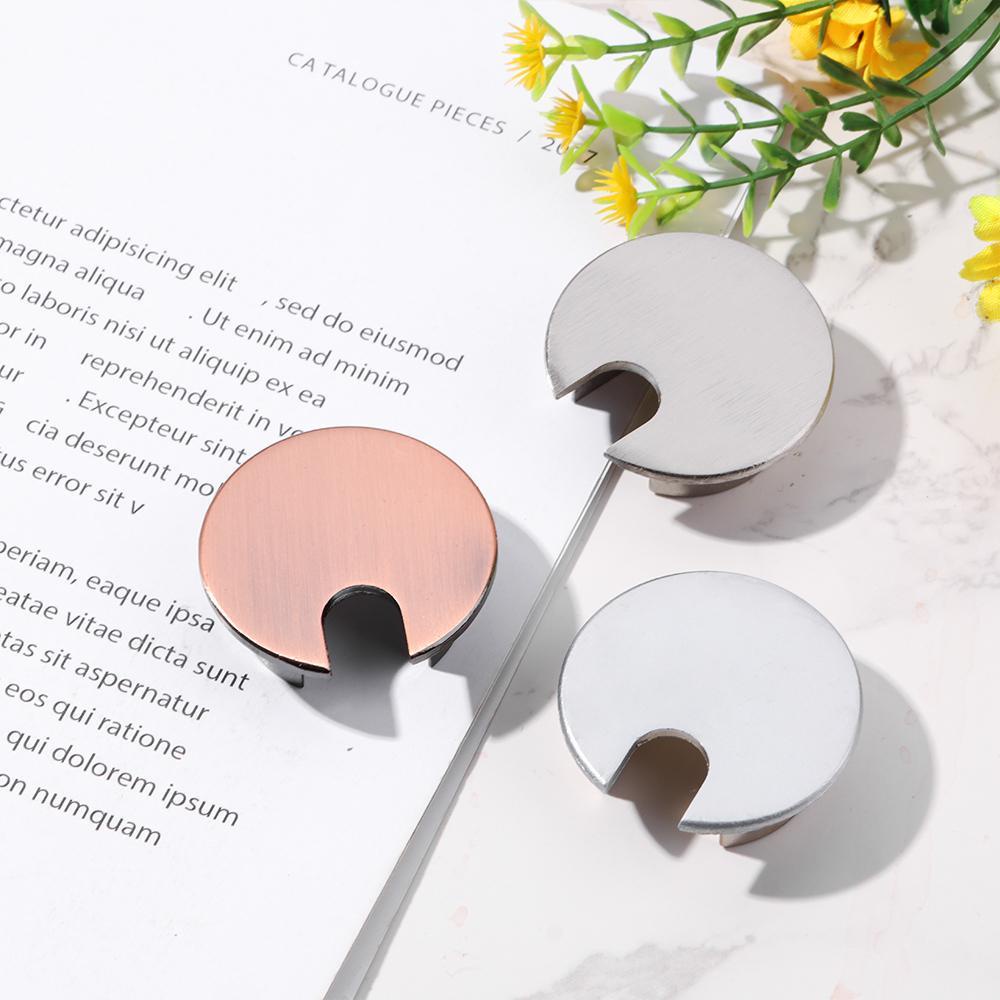 Vỏ Bọc Lỗ Luồn Dây Điện Bằng Hợp Kim Kẽm Tiện Dụng