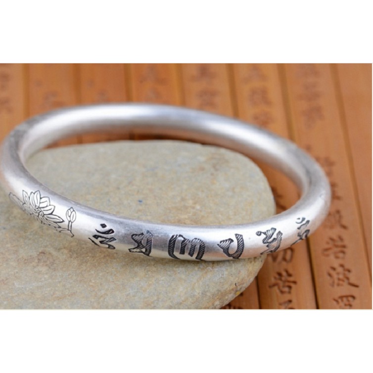 Vòng Tay Khắc Om Mani Padme Hum Phật Giáo - VT351