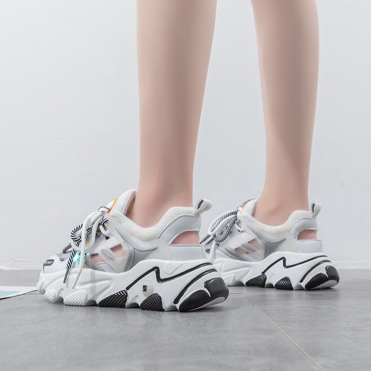 Giày Thể Thao Nữ, Giày Sneakers Chunky Thoáng Khí Hậu Sandal Độn Đế 5Cm Thời Trang Sang Chảnh Màu Đen Trắng | BigBuy360 - bigbuy360.vn