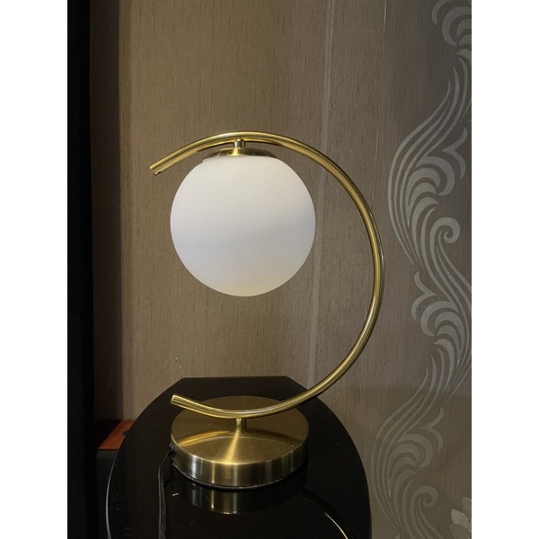 ĐÈN BÀN QUẢ CẦU HÌNH CUNG TRĂNG