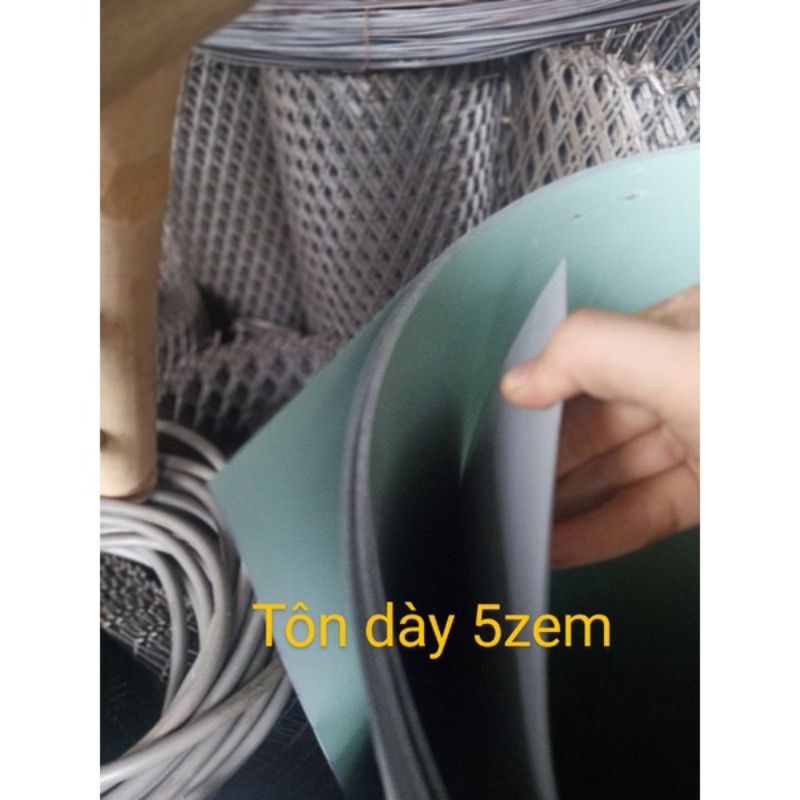 ( 2mx1.2m)tôn lá mạ màu xanh ngọc dày 4zem và  5zem khổ cao 1.2m