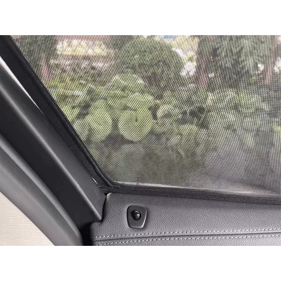 Rèm che nắng ô tô nam châm cao cấp theo xe